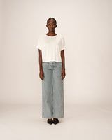 Grace & MIla Parma t-paita - valkoinen - t-paidat - naisten muoti - naisten valkoinen t-paita - pukeutuminen - lifestylemyymälä - verkkokauppa - IHANA Store