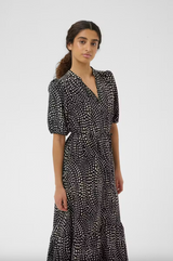 InWear Liberty mekko - musta valko kuvioitu - mekot - naisten muoti - pukeutuminen - lifestyle - IHANA Store - kotimainen verkkokauppa