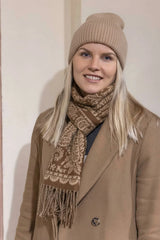 Lasessor Gemma kaulahuivi - ruskea - kuvioitu huivi - naisten asusteet - huivit - naisten muoti - lifestyle - IHANA Store - kotimainen verkkokauppa