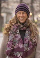 Lasessor Lennie villahuivi - luumu - naisten asusteet ja vaatteet - IHANA Store - lifestylemyymälä