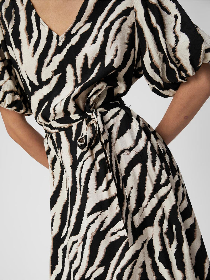 Object Jacira mekko - kuvioitu - musta - beige - midimekko - naisten vaatteet - IHANA Store