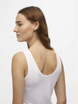 Object Leena tanktoppi - valkoinen - alustoppi - naisten vaatteet - muoti - IHANA Store - lifestylemyymälä