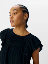 Object Jann toppi - musta - hihaton toppi - frillatoppi - naisten vaatteet - naisten pukeutuminen - lifestylemyymälä - IHANA Store