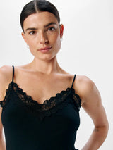 Object Leena Sus pitsitoppi - musta - alustoppi - naisten vaatteet - muoti - IHANA Store - lifestyle