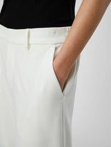 Object Lisa housut - valkoinen - leveät lahkeet - naisten alaosat - Naisten vaatteet - IHANA Store - lifestylemyymälä