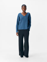 Object Reynard neulepusero - sininen - v-aukko - v-aukkoinen neule - villaton neule -  naisten vaatteet- muoti - pukeutuminen - IHANA Store