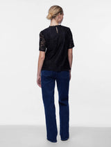 Pieces Olline t-paita - musta - pitsipaita - naisten muoti - pukeutuminen - lifestyle - IHANA Store