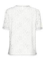 Pieces Olline t-paita - valkoinen - pitsipaita - naisten muoti - pukeutuminen - lifestyle - IHANA Store