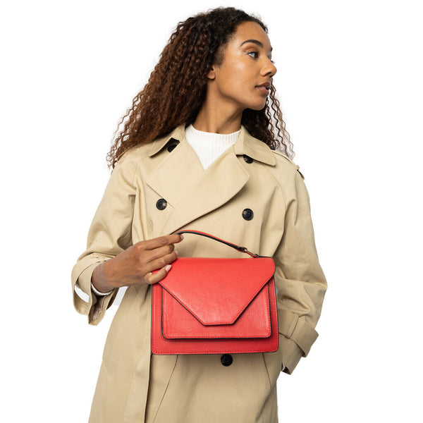 Re:Designed Elvira laukku - punainen - naisten nahkalaukku - käsilaukku - yliolan laukku - IHANA Store - lifestylemyymälä - verkkokauppa