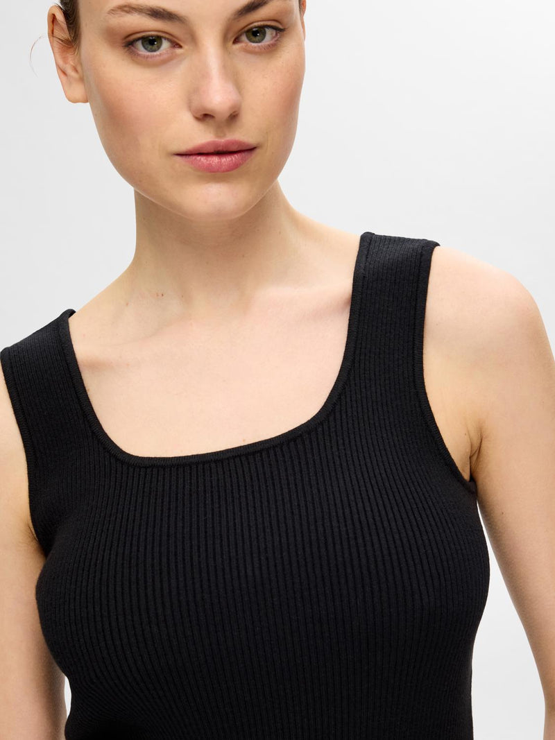 Selected Femme Jenny neulostoppi - musta - toppi - hihaton paita - naisten vaatteet - IHANA Store 