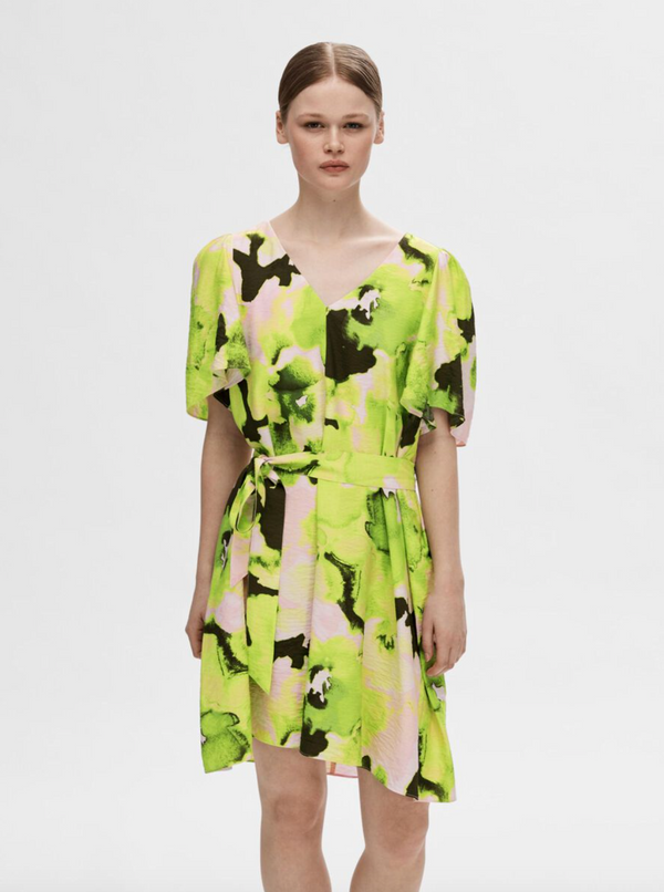 Selected Femme Helinda mekko - kuvioitu - vihreä - pinkki - naisten vaatteet - IHANA Store - lifestylemyymälä - verkkokauppa