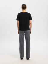 Selected Essential t-paita - musta - naisten lyhythihainen paita v-aukkoinen kaulus - Naisten vaatteet - muoti - lifestyle - IHANA Store - kotimainen verkkokauppa