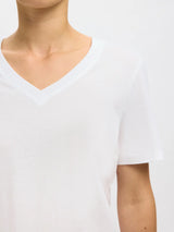 Selected Essential t-paita - valkoinen - naisten lyhythihainen paita - v-aukko - naisten muoti - Naisten vaatteet - IHANA Store - kotimainen verkkokauppa