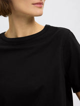 Selected Femme Assia t-paita - musta - naisten muoti - naisten t-paita - pukeutuminen - kesävaatteet - lifestyle - IHANA Store