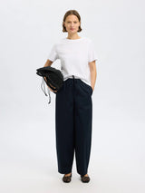 Selected Femme Assia t-paita - valkoinen - naisten muoti - naisten t-paita - pukeutuminen - kesävaatteet - lifestyle - IHANA Store