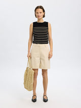 Selected Femme Esther toppi - musta raidallinen - muoti - naisten pukeutuminen - lifestylemyymälä - IHANA Store