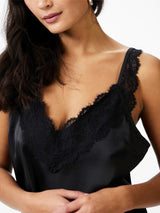 YAS Bliza pitsitoppi - musta - naisten muoti - pitsitopit - naisten vaatteet - IHANA Store - lifestyle - verkkokauppa