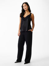 YAS Bliza pitsitoppi - musta - naisten muoti - pitsitopit - naisten vaatteet - IHANA Store - lifestyle - verkkokauppa