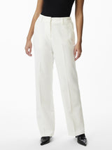 YAS Likka housut - valkoinen - naisten vaatteet - siistit housut - pitkät housut - IHANA Store - muoti - lifestyle