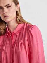 YAS Pala mekko - pinkki - vadelmanpunainen - frillamekko - tunikamekko - paitamekko - naisten vaatteet - IHANA Store - osta Lohjan myymälästä tai tilaa verkkoakaupasta