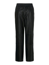 YAS Sophie nahkahousut - musta - nahkahousut - leveälahkeiset housut -naisten muoti - lifestylemyymälä - IHANA Store