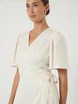 YAS Thea kietaisumekko - valkoinen - mekot ja tunikat - juhlamekot - Naisten vaatteet - IHANA Store - lifestylemyymälä - kotimainen verkkokauppa