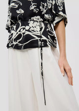 s.Oliver pusero - kuvioitu - musta - lyhythihainen pusero - naisten vaatteet - IHANA Store - lifestylemeyymälä