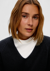 s.Oliver neulepusero - musta - Yläosat - Naisten vaatteet - IHANA Store - Lifestylemyymälä