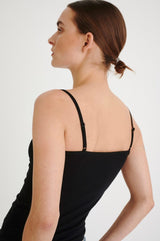 InWear Finesse toppi - musta - alustoppi - hihaton toppi - Naisten vaatteet - IHANA Store - lifestyle