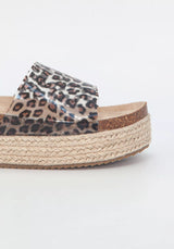 Duffy sandaalit - leokuvioitu - korotettu pohja - naisten kesäkengät - IHANA Store - lifestylemyymälä