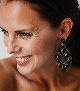 Amanda B. Diamond korvakorut - musta - naisten korut - statement-korut - IHANA Store - naisten pukeutuminen - kotimainen verkkokauppa