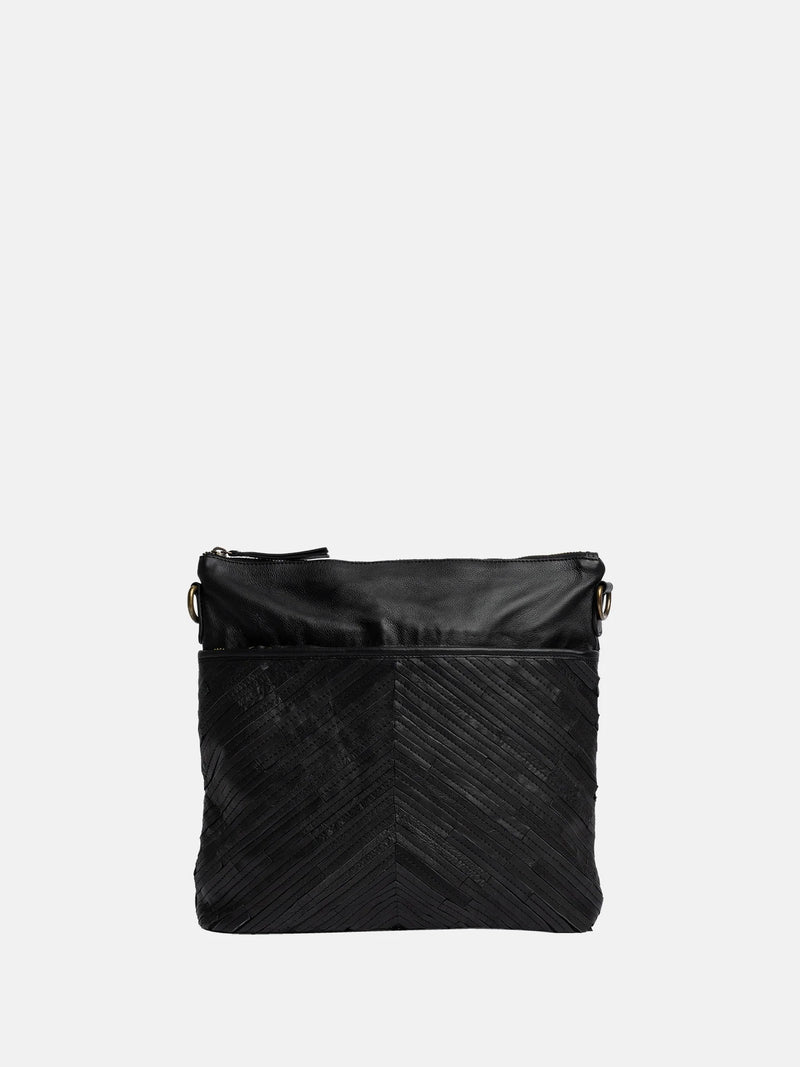 Re:Designed Carin olkalaukku iso - musta - Nahkalaukut - IHANA Store - lifestylemyymälä