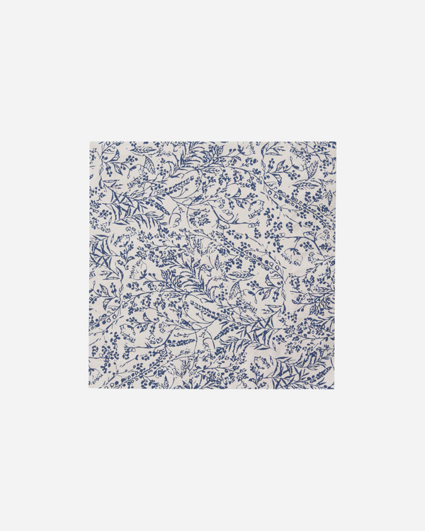 House Doctor Flower lautasliina - valko-sini kuvioitu - keittiö - koti - kattaus - paperiservetti - IHANA Store - lifestylemyymälä - verkkokauppa