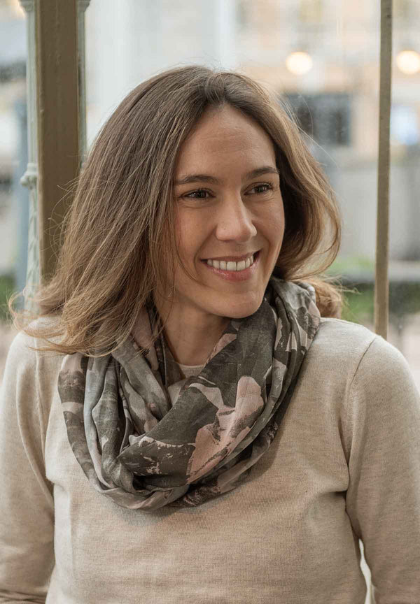 Lasessor Roseanna tuubihuivi - oliivi - naisten asusteet - muoti - lifestyle - IHANA Store