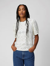 Object Feodora t-paita - valkoinen - pitsipaita - naisten vaatteet - lyhythihainen pusero - IHANA Store