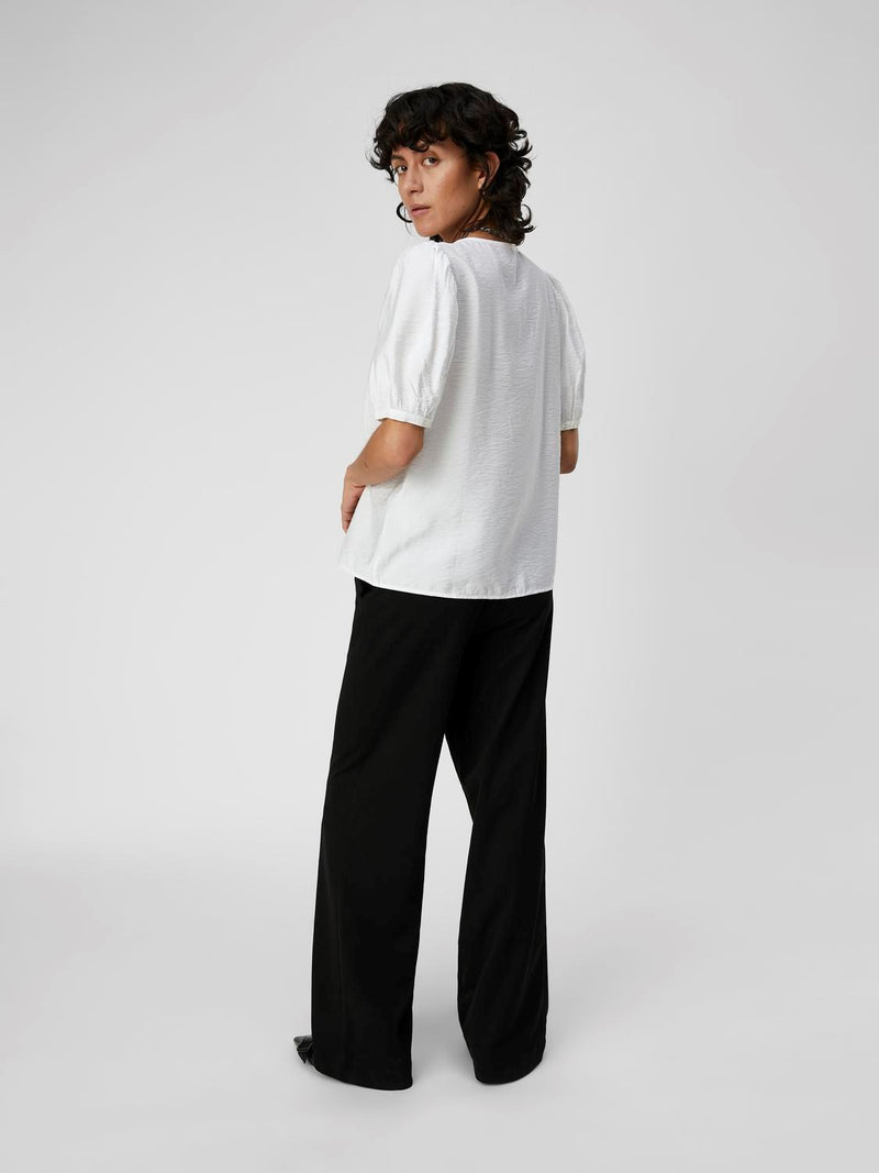 Object Jacira t-paita - valkoinen - naisten vaatteet - v-aukkoinen - yläosat - IHANA Store