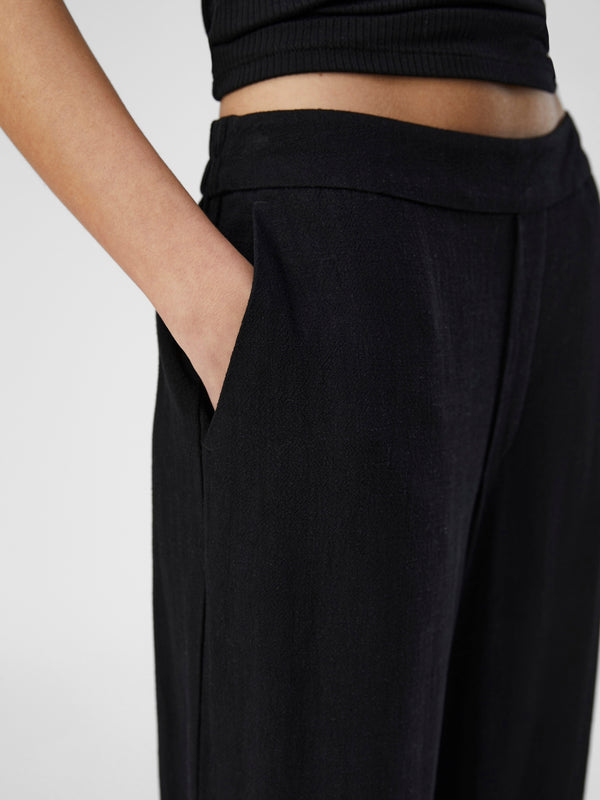 Object Sanne pellavahousut - musta - Alaosat - Naisten vaatteet - muoti - IHANA Store - lifestylemyymälä - verkkokauppa