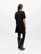 Object Andrea t-paita - musta - v-aukkoinen t-paita - naisten paidat ja puserot - arkivaate - pukeutuminen - lifestyle - IHANA Store