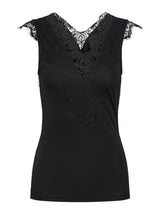 Pieces Ilu toppi - musta - Alustopit - Naisten vaatteet - Muoti - IHANA Store - lifestylemyymälä