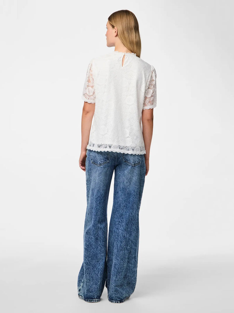 Pieces Olline t-paita - valkoinen - pitsipaita - naisten muoti - pukeutuminen - lifestyle - IHANA Store