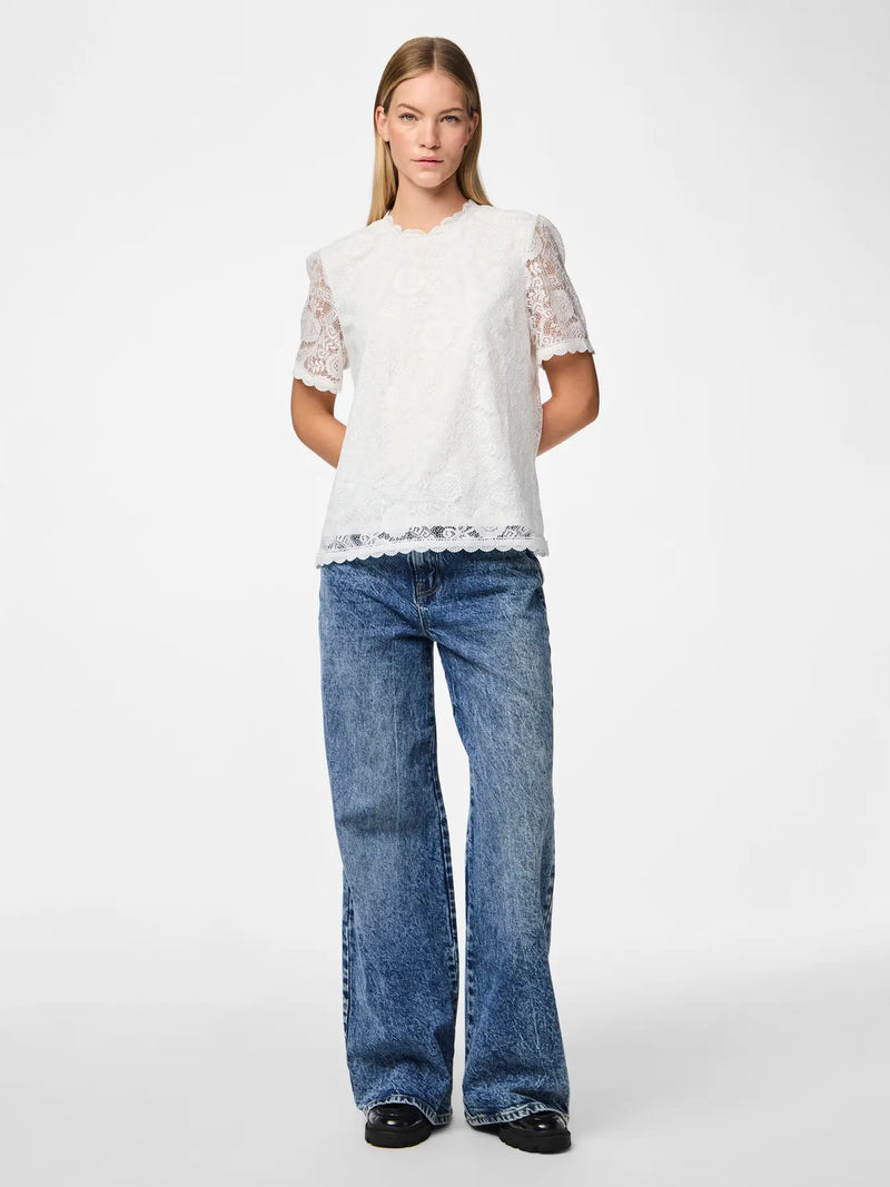 Pieces Olline t-paita - valkoinen - pitsipaita - naisten muoti - pukeutuminen - lifestyle - IHANA Store