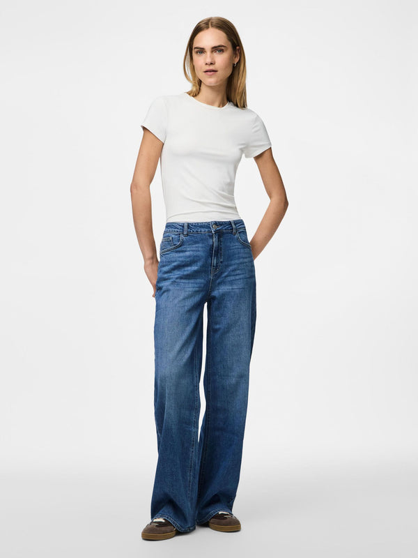 Pieces Silke farkut - sininen - naisten farkut - leveälahkeiset farkut - naisten muoti - naisten vaatteet - pukeutuminen - lifestyle - IHANA Store