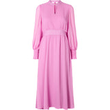 Rue de Femme Paxen mekko - pinkki - sifonkimekot - juhlamekot - naisten muoti - lifestyle - IHANA Store - kotimainen verkkokauppa