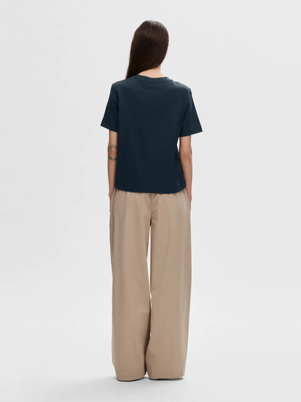 Essential t-paita