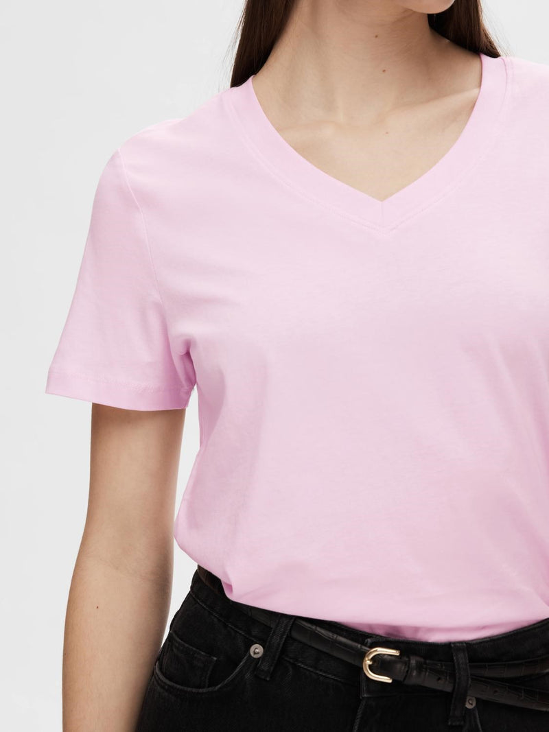 Selected Femme Essential t-paita - roosa - naisten lyhythihainen paita - v-aukko - Naisten vaatteet - IHANA Store - lifestyle - verkkokauppa - vaateliike