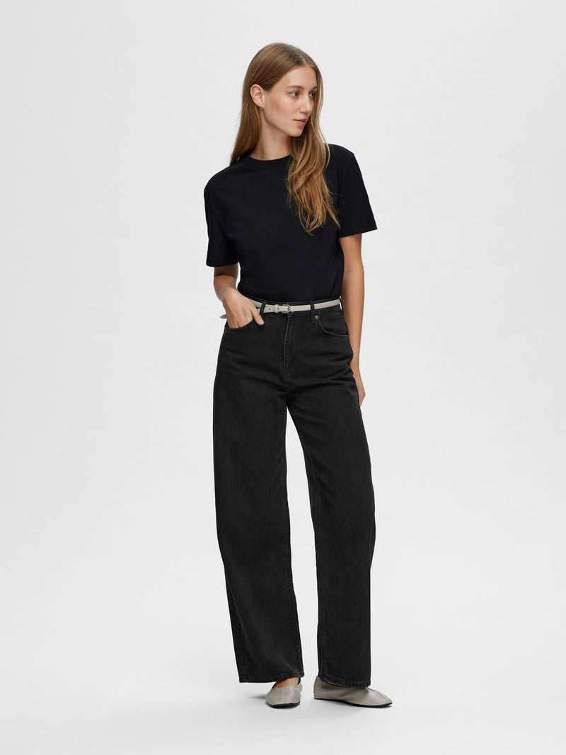 Selected Femme Essential boxy t-paita - pyöreä kaula-aukko - t-paita - musta - naisten vaatteet - IHANA Store