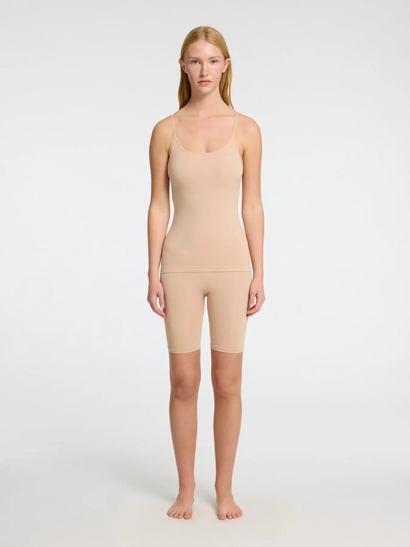 Selected Femme Selma hihaton toppi - beige - alustopit - hihattomat topit - naisten pukeutuminen - IHANA Store