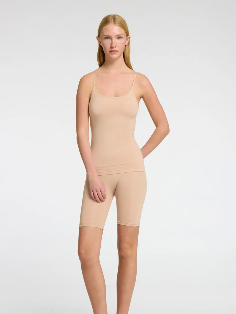 Selected Femme Selma hihaton toppi - beige - alustopit - hihattomat topit - naisten pukeutuminen - IHANA Store