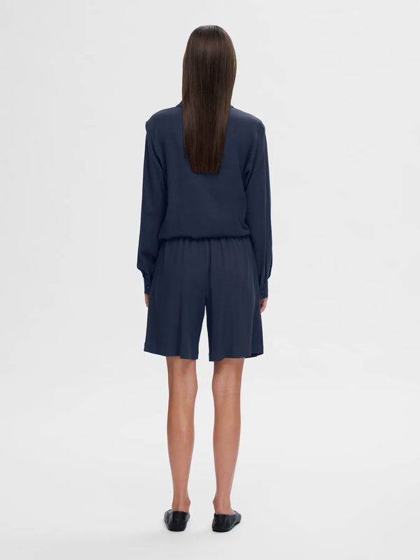 Selected Femme Viva shortsit - tummansininen - Naisten vaatteet - muoti - pukeutuminen - IHANA Store - lifestyle