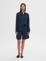Selected Femme Viva shortsit - tummansininen - Naisten vaatteet - muoti - pukeutuminen - IHANA Store - lifestyle